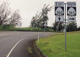 Hana Highway-Kaupakalua Road junction sign assembly