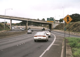 Merge of eastbound H-201 into eastbound H-1