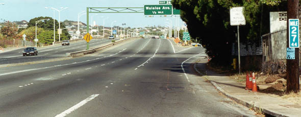 East end of H-1, facing westbound, with terminal milepost 27.44