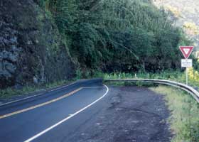 Real tight spot on the Hana Highway