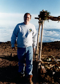 Me, standing next to shrine atop Pu'u Wekiu