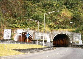 East portal, Pali Tunnels